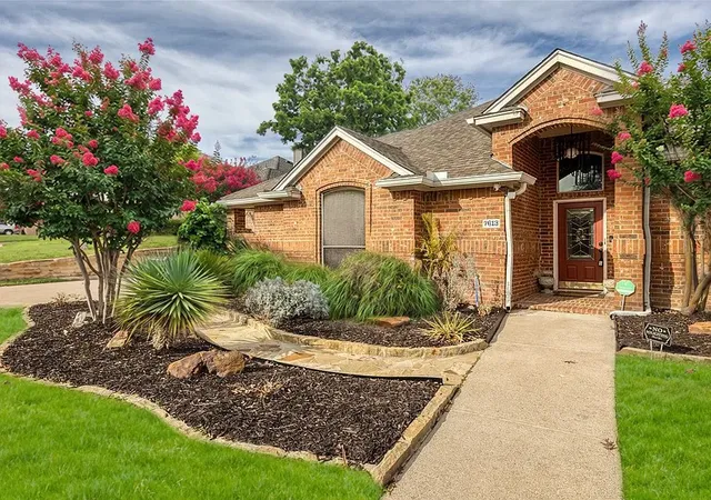 Homes for sale in North Richland Hills, TX | 7613 Woodhaven Dr, North Richland Hills, TX 76182 | MLS# 21156517
