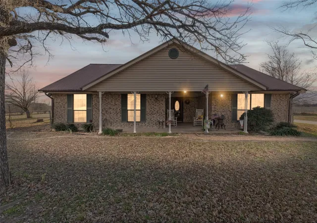 Photo 4 of Single family home for sale at 2104 State Hwy 69 S, Greenville, TX 75402 | MLS# 21158210 | Listing updated on 2026-09-15