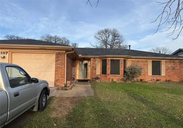 Homes for sale in Waco, TX | 1117 Victoria, Waco, TX 76705 | MLS# 21158212