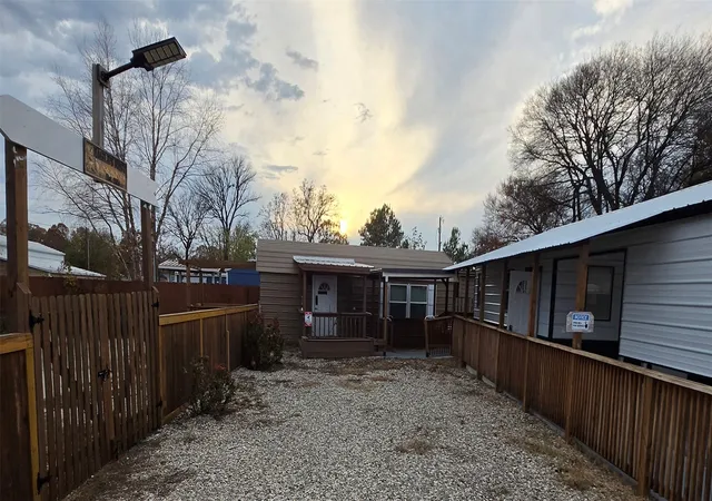 5th image of 121 Arrowhead, Quitman, TX 75783 | MLS# 21144718