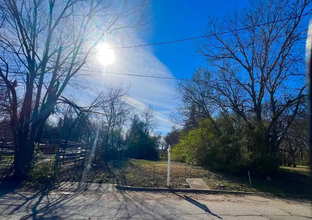 Photo 2 of Land for sale at 1529 Fleetwood St, Dallas, TX 75223 | MLS# 21158310 | Listing updated on 2026-05-13