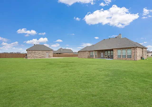 Homes for sale in Crowley, TX | 10909 Chriswood Dr, Crowley, TX 76036 | MLS# 21158545