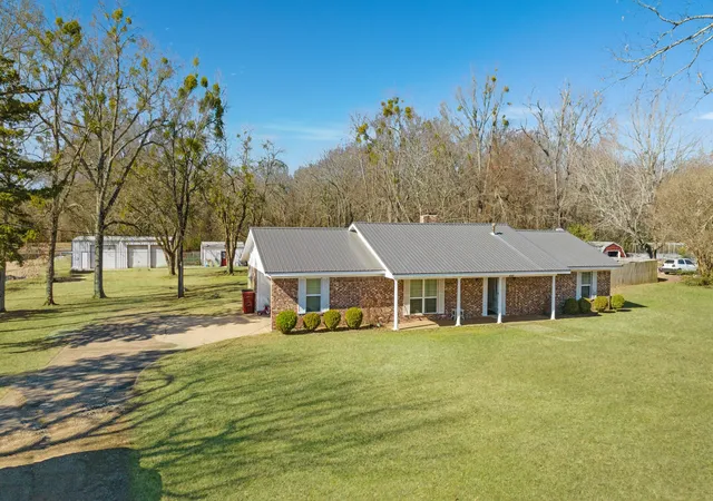 Homes for sale in Reno, TX | 850 Key West Rd, Reno, TX 75462 | MLS# 21157909
