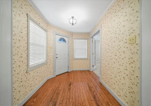 Photo 4 of Single family home for sale at 101 N 7Th St, Krum, TX 76249 | MLS# 21158636 | Listing updated on 2026-07-13