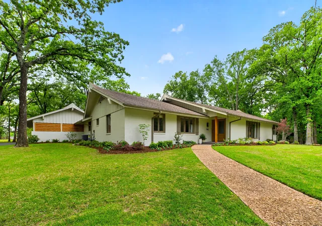 Photo 1 of Single family home for sale at 142 Cedar Ln, Sulphur Springs, TX 75482 | MLS# 21145254 | Listing updated on 2026-08-31