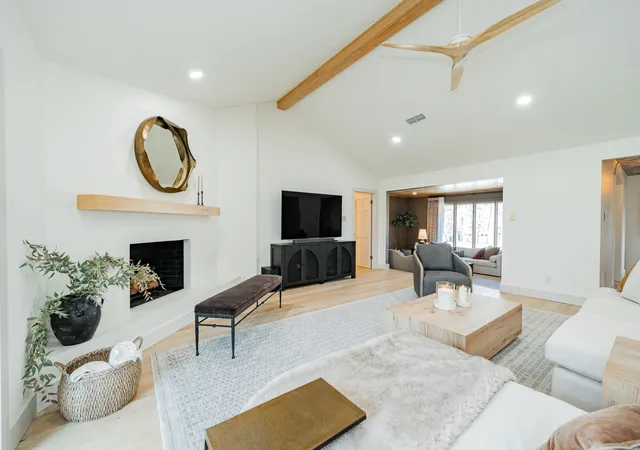 Photo 4 of Single family home for sale at 142 Cedar Ln, Sulphur Springs, TX 75482 | MLS# 21145254 | Listing updated on 2026-09-23