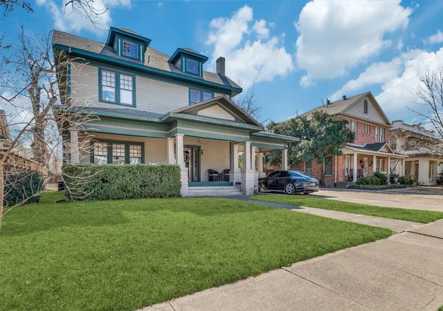 Homes for sale in Dallas, TX | 4936 Worth St, Dallas, TX 75214