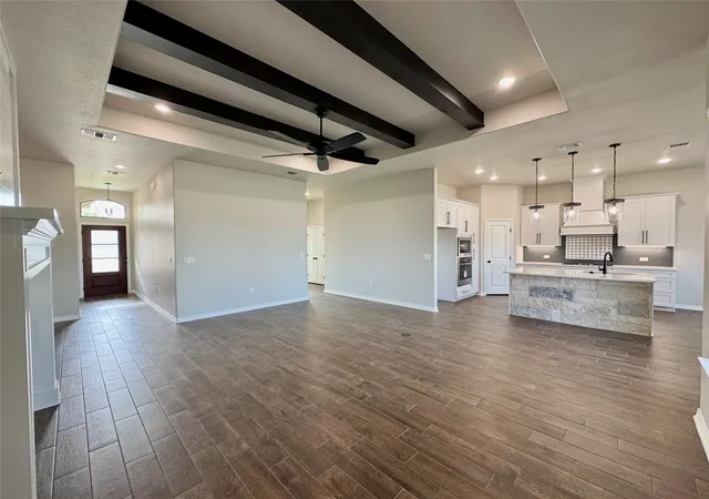Homes for sale in Lorena, TX | 132 Lasso Loop, Lorena, TX 76655 | MLS# 21158939