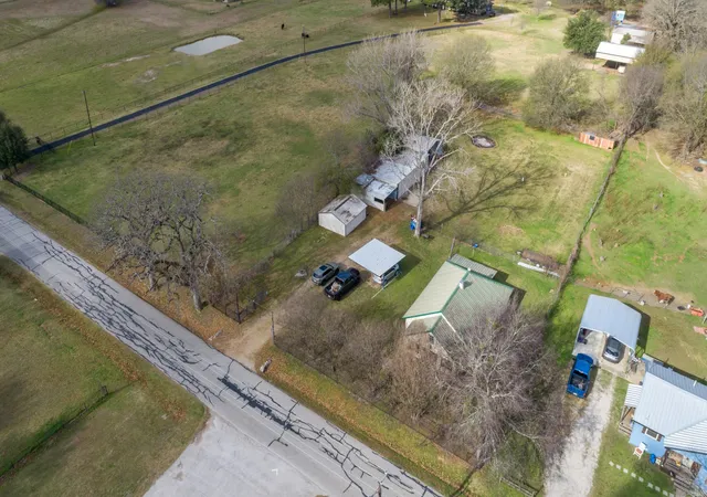 Homes for sale in Combine, TX | 120 Davis Rd, Combine, TX 75159 | MLS# 21157271