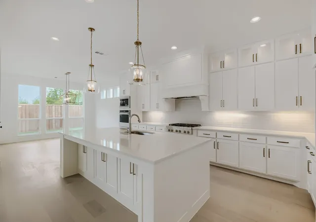 Photo 3 of Single family home for sale at 611 Falls Dr, Prosper, TX 75078 | MLS# 21159195 | Listing updated on 2026-08-17