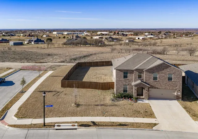Photo 4 of Single family home for sale at 186 Dogwood Ave, Rhome, TX 76078 | MLS# 21158137 | Listing updated on 2026-09-16