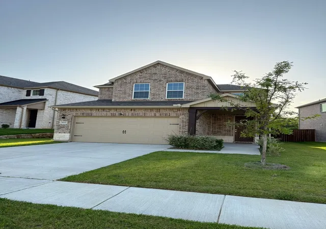 Photo 3 of Single family home for sale at 4617 Golden Gate Wy, Garland, TX 75043 | MLS# 21159415 | Listing updated on 2026-10-04
