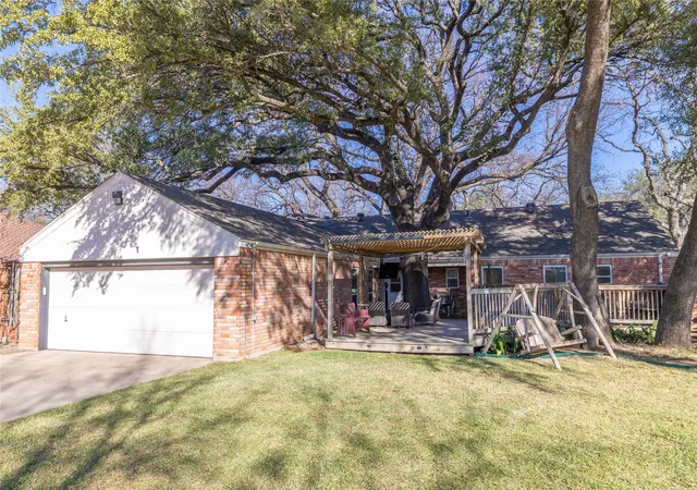 Homes for sale in Brownwood, TX | 209 Quail Run, Brownwood, TX 76801 | MLS# 21159289
