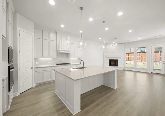 Photo 3 of Single family home for sale at 1417 Ripple Glass Blvd, Midlothian, TX 76065 | MLS# 21159552 | Listing updated on 2026-10-01