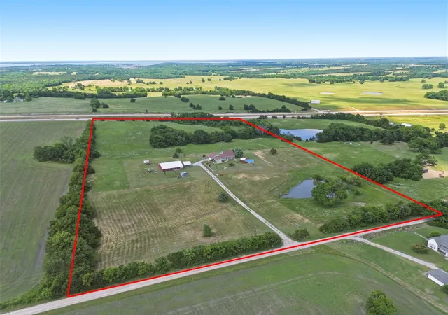 Photo 2 of Single family home for sale at 643 Cr 2992, Windom, TX 75492 | MLS# 21142884 | Listing updated on 2026-08-29