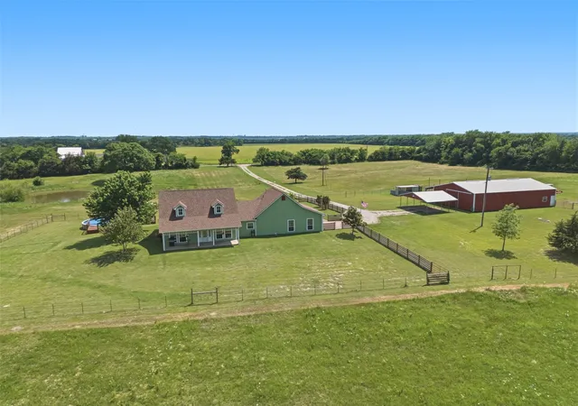 Photo 3 of Single family home for sale at 643 Cr 2992, Windom, TX 75492 | MLS# 21142884 | Listing updated on 2026-10-02