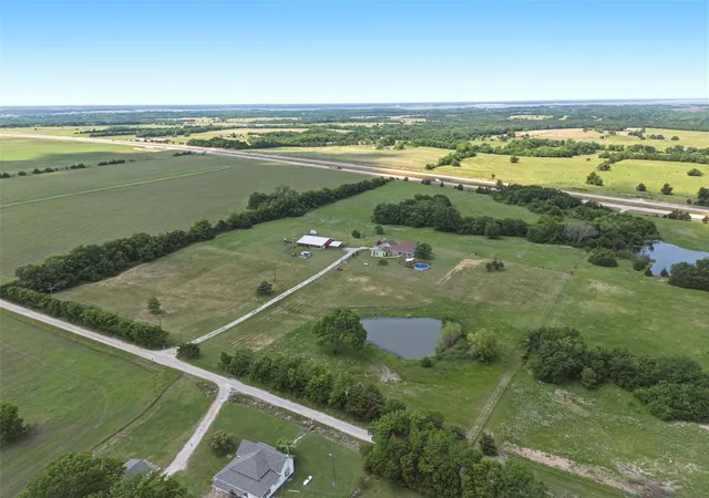 Photo 1 of Single family home for sale at 643 Cr 2992, Windom, TX 75492 | MLS# 21142884 | Listing updated on 2026-10-02