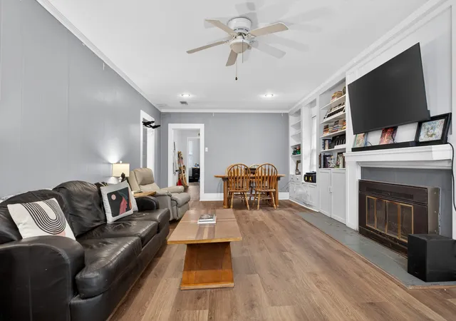 Photo 3 of Single family home for sale at 1111 N Austin St, Denton, TX 76201 | MLS# 21158566 | Listing updated on 2026-07-13