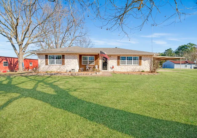 Homes for sale in Bagwell, TX | 8413 Farm Road 195, Bagwell, TX 75412 | MLS# 21159981