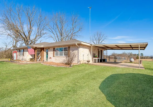 Homes for sale in Bagwell, TX | 8413 Farm Road 195, Bagwell, TX 75412 | MLS# 21159981