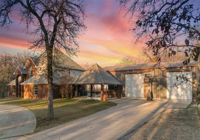 Photo 1 of Sale Pending at 102 County Road 424a, Lorena, TX 76655 | MLS# 21156120 | Listing updated on 2026-07-27