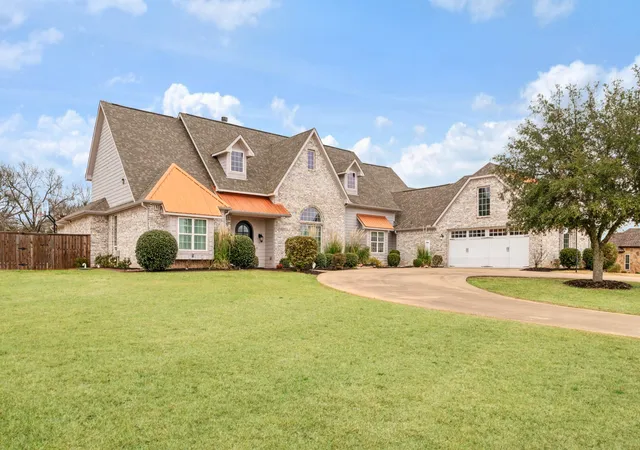 Homes for sale in Paris, TX | 4705 Boulder Ln, Paris, TX 75462 | MLS# 21160155