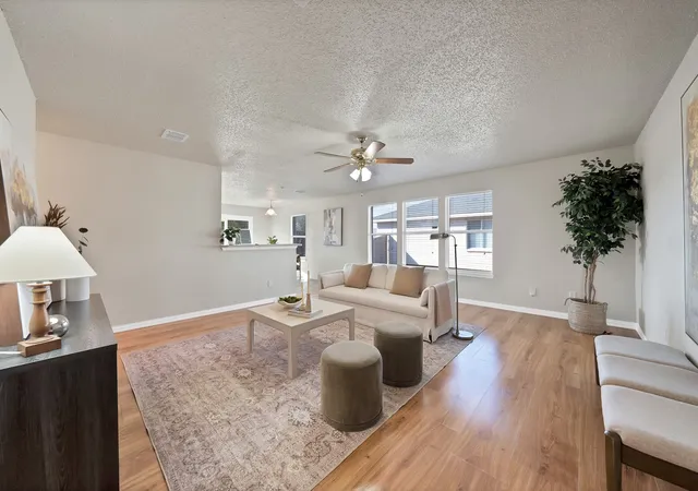 4th image of 1448 Knottingham Dr, Little Elm, TX 75068 | MLS# 21160288