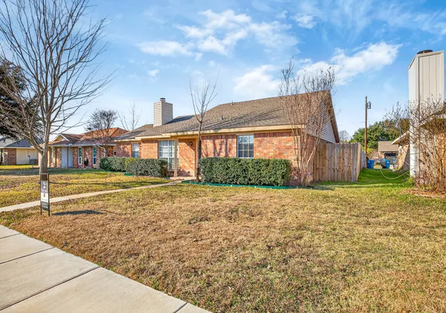 Homes for sale in Rowlett, TX | 2709 College Park Dr, Rowlett, TX 75088 | MLS# 21159274