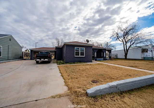 Homes for sale in Stamford, TX | 406 N Swenson St, Stamford, TX 79553 | MLS# 21159632