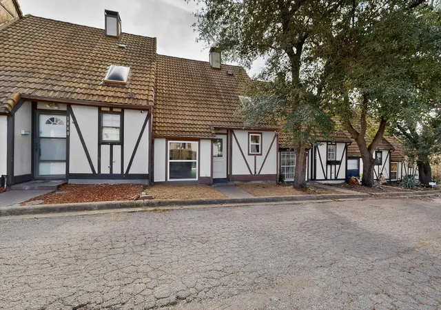 13th image of 1442 Weiler Blvd, Fort Worth, TX 76112 | MLS# 21160450