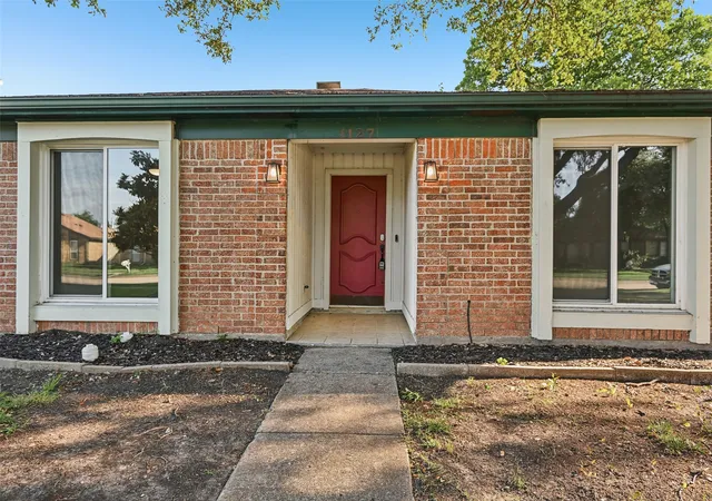 4th image of 1127 Southwestern Dr, Richardson, TX 75081 | MLS# 21160566