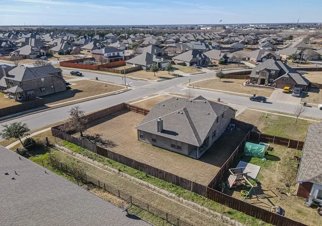 Photo 4 of Single family home for sale at 6811 Gamecock Ct, Greenville, TX 75402 | MLS# 21155037 | Listing updated on 2026-08-31