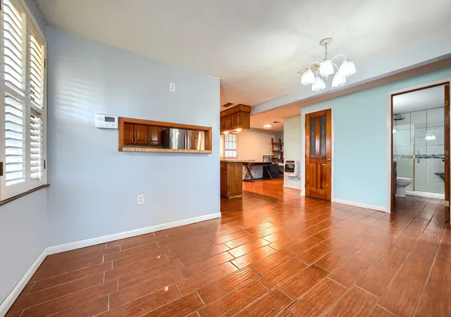Photo 3 of Sale Pending at 2112 Mangum St, Commerce, TX 75428 | MLS# 21159137 | Listing updated on 2026-09-29