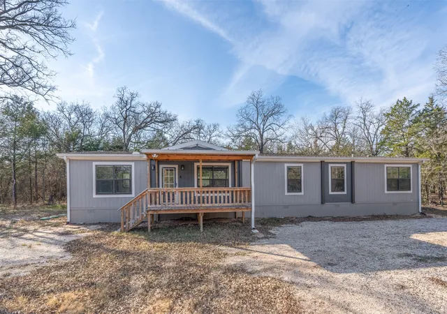 Homes for sale in Kemp, TX | 9603 County Road 2404, Kemp, TX 75143 | MLS# 21159521