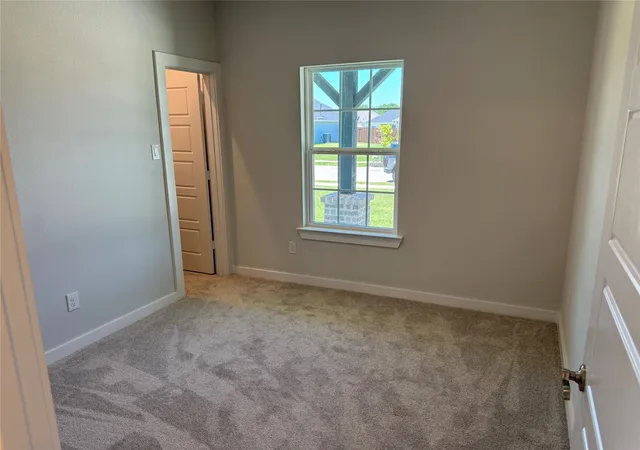 Photo 3 of Single family home for sale at 612 Finlee Wy, Tioga, TX 76271 | MLS# 21159463 | Listing updated on 2026-09-22