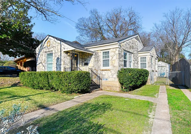 Photo 1 of Sale Pending at 1707 Homewood Pl, Dallas, TX 75224 | MLS# 21160890 | Listing updated on 2026-08-19