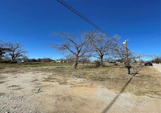 Homes for sale in Bangs, TX | 300 Starkey St, Bangs, TX 76823 | MLS# 21161170