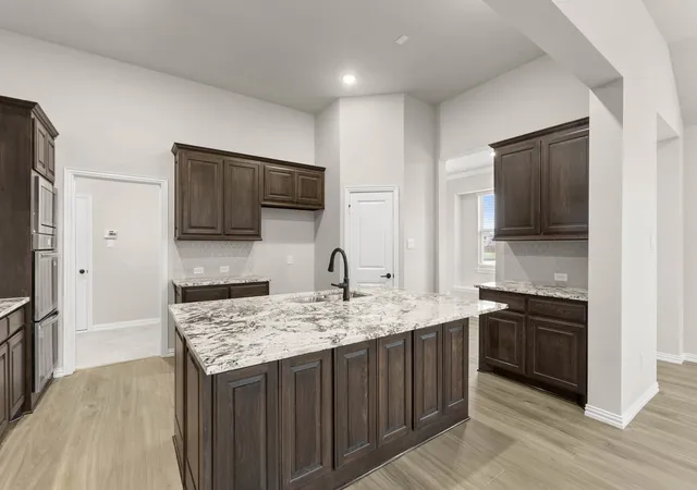 Photo 2 of Single family home for sale at 1315 Woodpecker Ln, Mansfield, TX 76063 | MLS# 21161165 | Listing updated on 2026-07-18