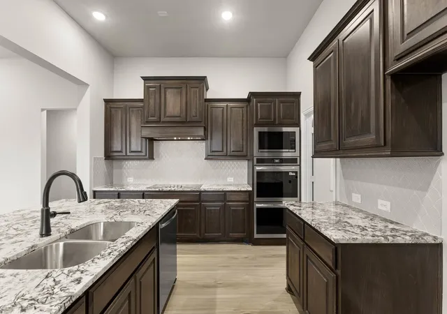 Photo 3 of Single family home for sale at 1315 Woodpecker Ln, Mansfield, TX 76063 | MLS# 21161165 | Listing updated on 2026-07-18