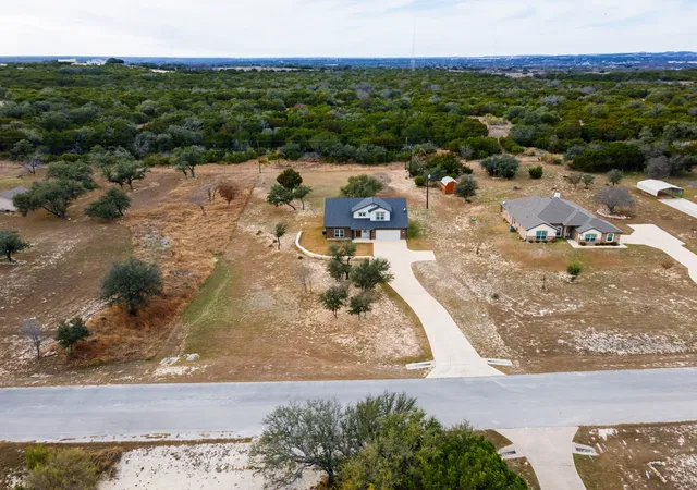 Homes for sale in Lampasas, TX | 320 Sunrise, Lampasas, TX 76550 | MLS# 21155199