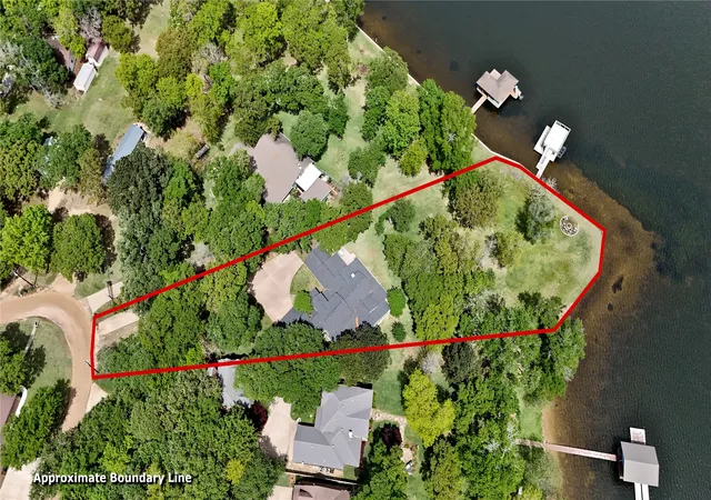 Photo 4 of Single family home for sale at 7811 Double Oaks Rd, Athens, TX 75752 | MLS# 21161338 | Listing updated on 2026-08-20