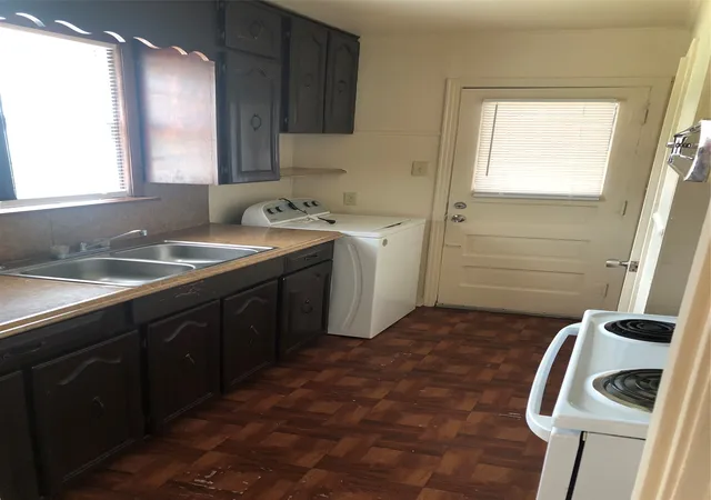 2nd image of 2579 Broadway Dr, Bossier City, LA 71111 | MLS# 21161469