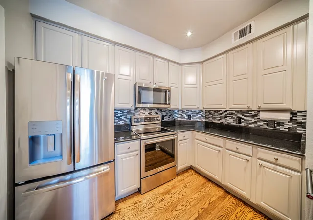 5th image of 3333 Darcy St #2209, Fort Worth, TX 76107 | MLS# 21153935