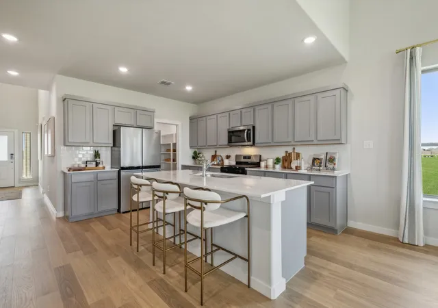 Photo 4 of Sale Pending at 9340 Lone Maverick Dr, Crowley, TX 76036 | MLS# 21161593 | Listing updated on 2026-08-30