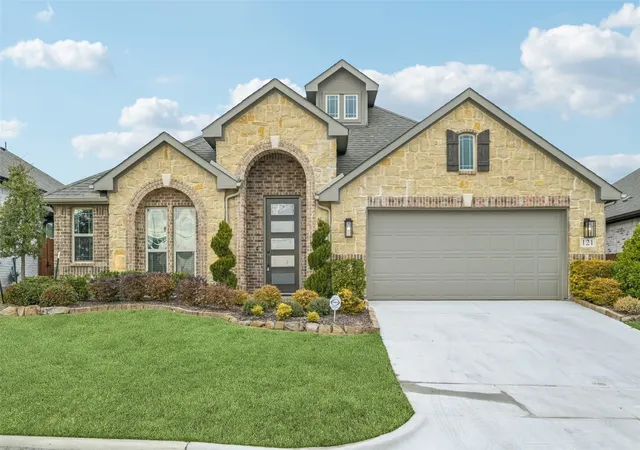 Homes for sale in Balch Springs, TX | 121 Emperor Oak Ct, Balch Springs, TX 75181 | MLS# 21159176