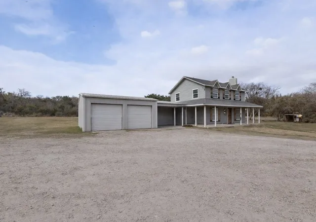 Homes for sale in Granbury, TX | 4600 Hunters Glen Ct, Granbury, TX 76048 | MLS# 21161669