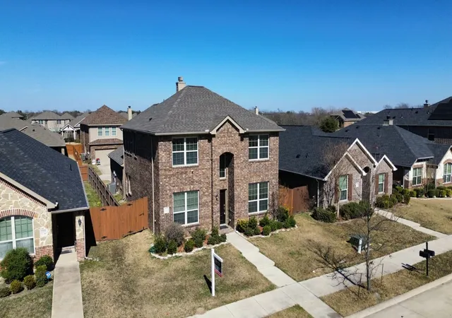 Photo 2 of Single family home for sale at 3006 Buckthorn St, Forney, TX 75126 | MLS# 21161288 | Listing updated on 2026-08-24