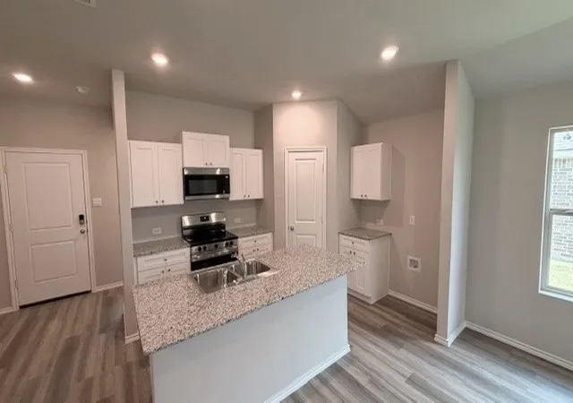Photo 2 of Sale Pending at 232 Blanco Dr, Azle, TX 76020 | MLS# 21160455 | Listing updated on 2026-08-03