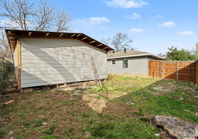 32nd image of 1714 E Union Bower Rd, Irving, TX 75061 | MLS# 21161309