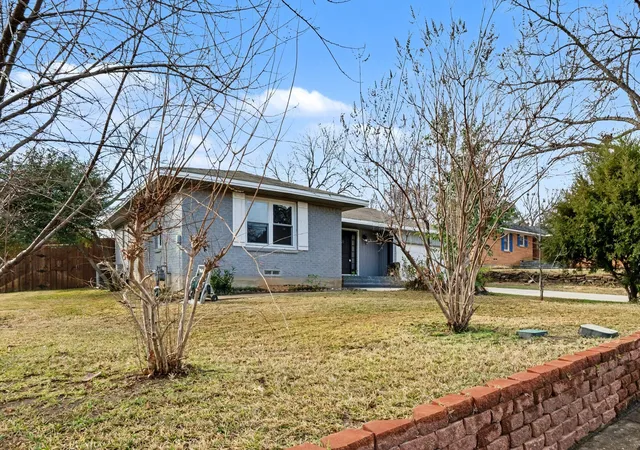 3rd image of 1714 E Union Bower Rd, Irving, TX 75061 | MLS# 21161309